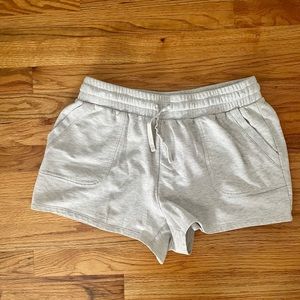 DSG mid-rise cotton shorts size medium
